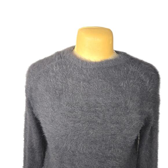 Velvet Graham & Spencer Women Medium Gray Eyelash Knit Sweater Fuzzy Soft Casual - Picture 3 of 9